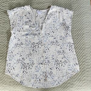 Liz Claiborne White, Blue, Black Print Top